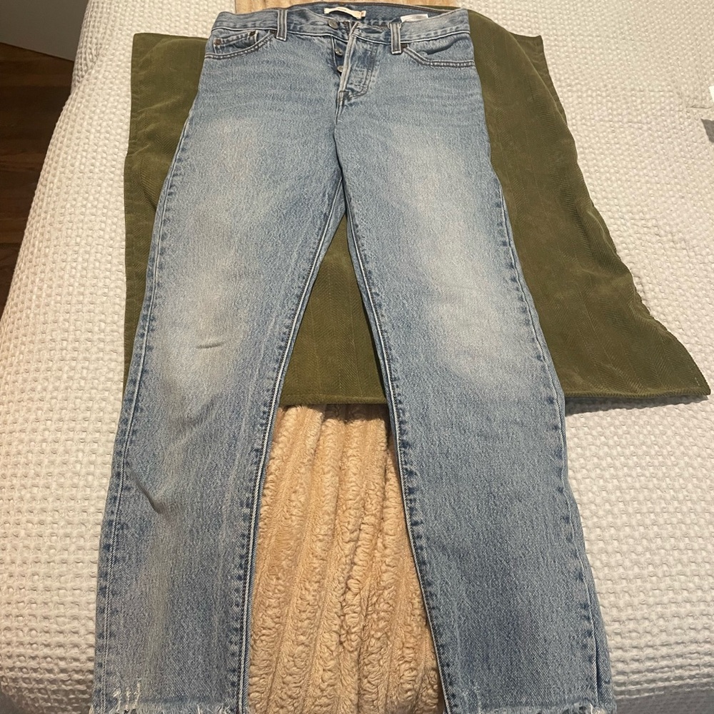 Levi’s Wedgie Jeans